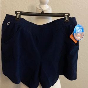New Columbia athletic shorts